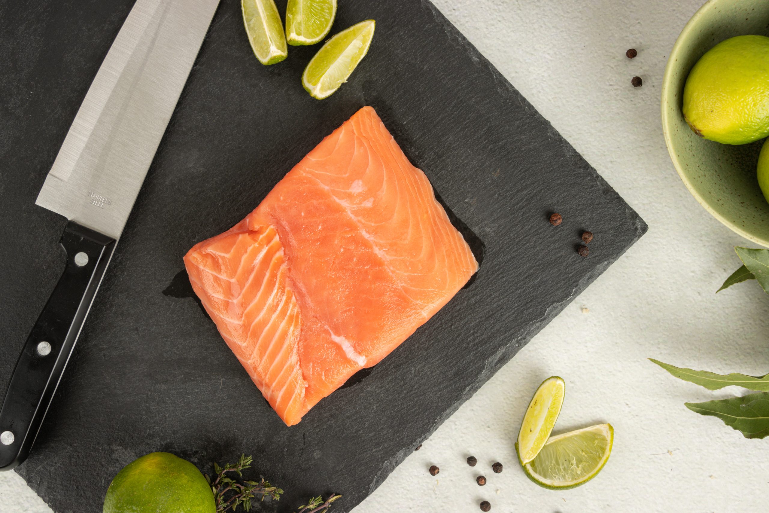 Salmón Porcionado sin Piel Premium 1Kg.
